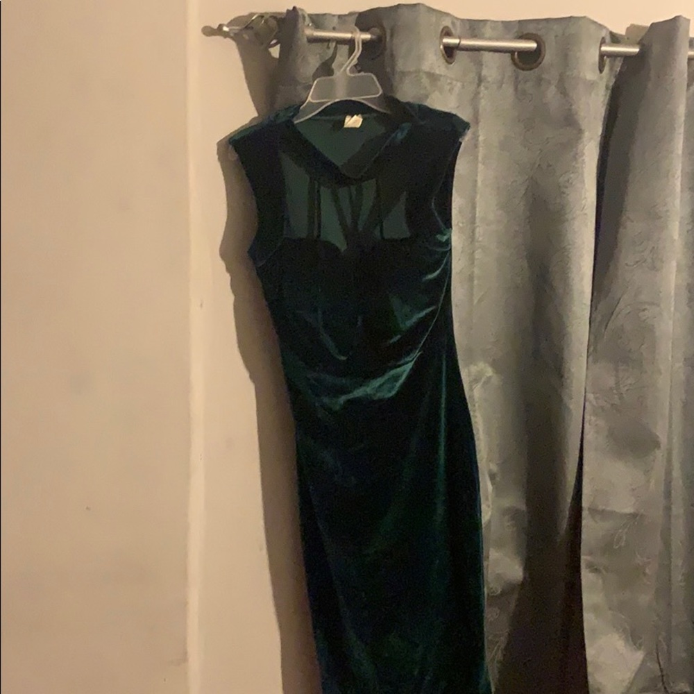 Dress - Picture 6 of 8